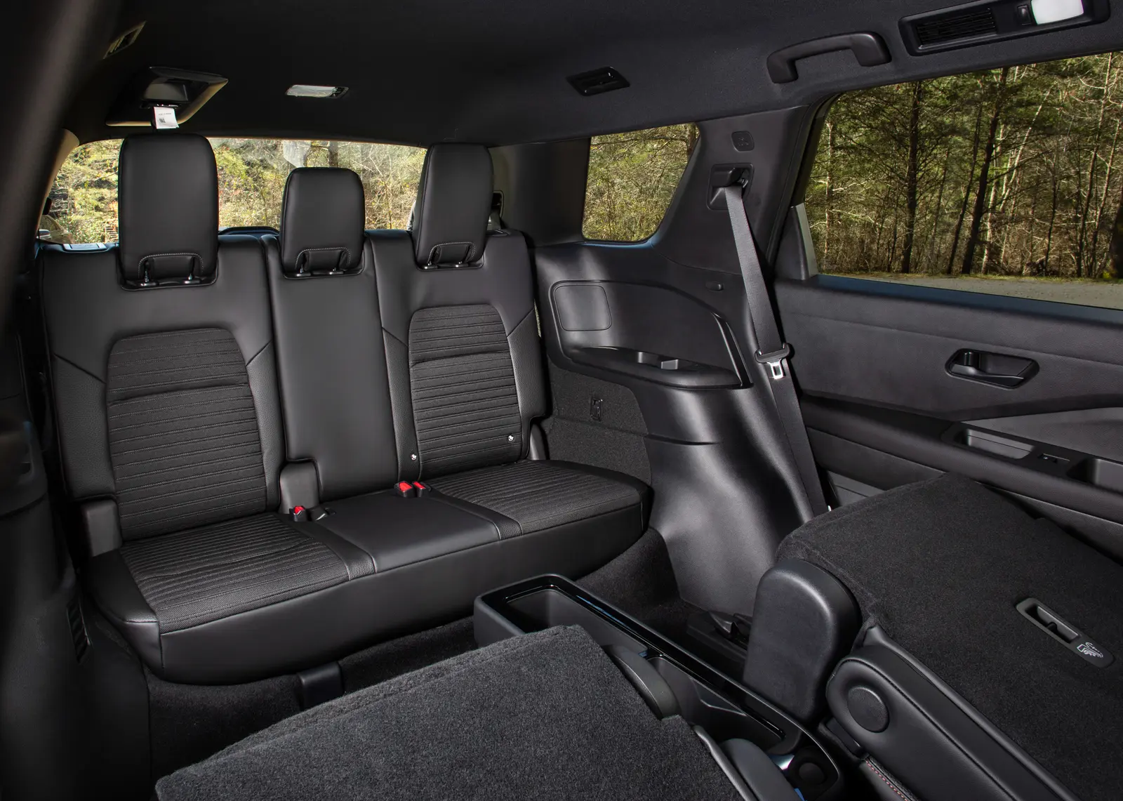Nissan Pathfinder 2025 Platinum Interior